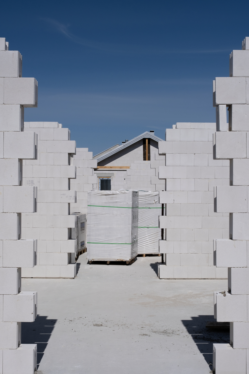 prace konstrukcyjne na osiedlu słonecznym