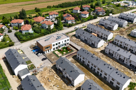 postepy budowy w Słominie i gotowe przedszkole z pozwoleniem na użytkowanie na terenie osiedla Nova Magdalenka 7
